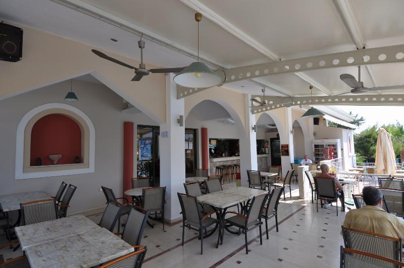 Ilios Hotel, Adults Only Laganász Kültér fotó