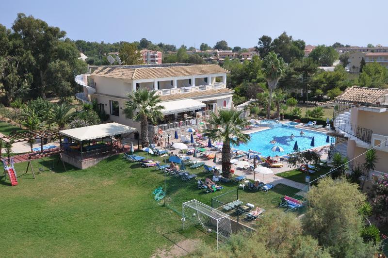 Ilios Hotel, Adults Only Laganász Kültér fotó