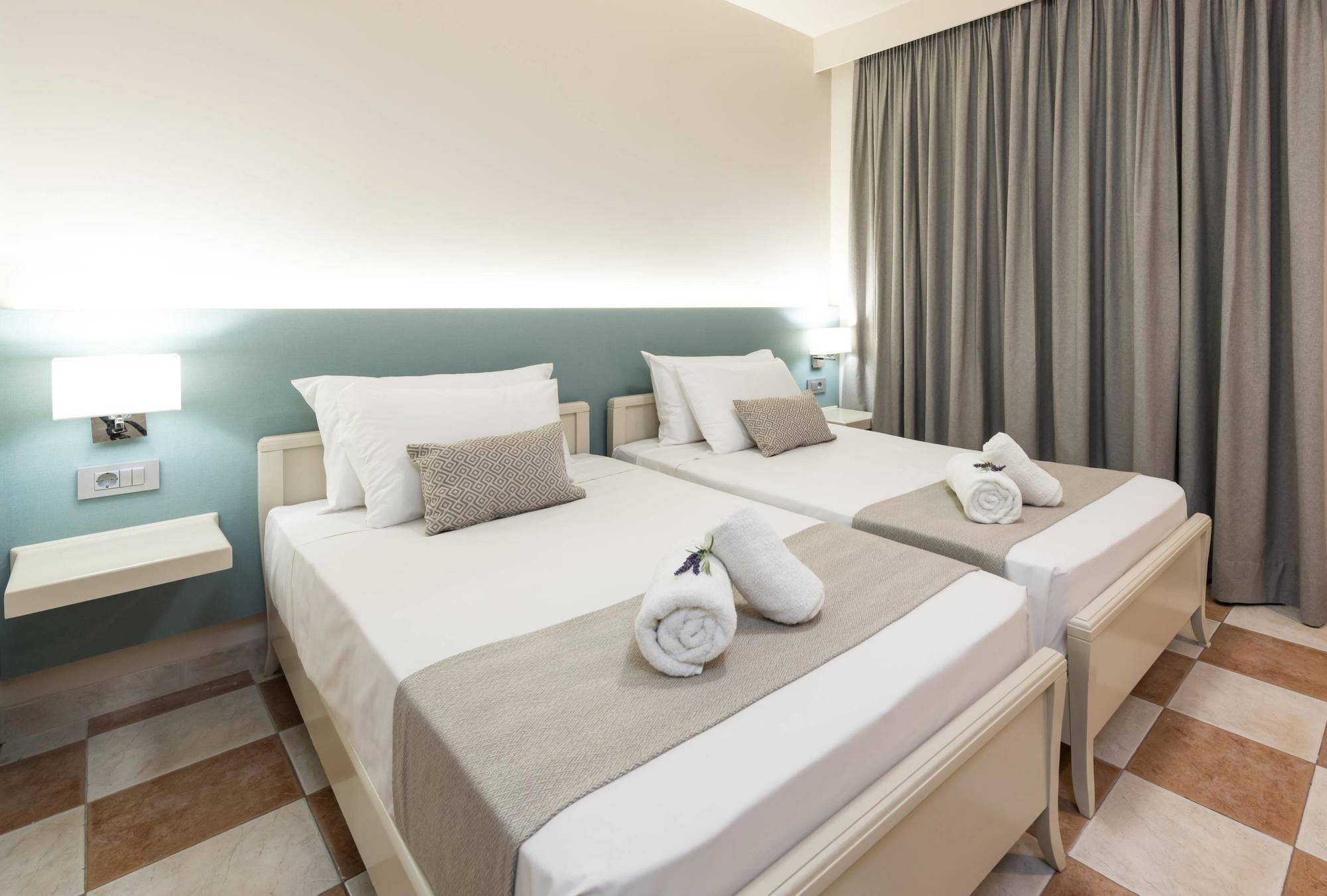 Ilios Hotel, Adults Only Laganász Kültér fotó